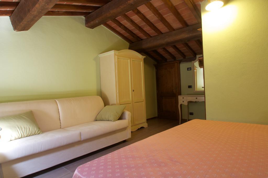 Relais La Leopolda Hotel Abbadia di Montepulciano Szoba fotó