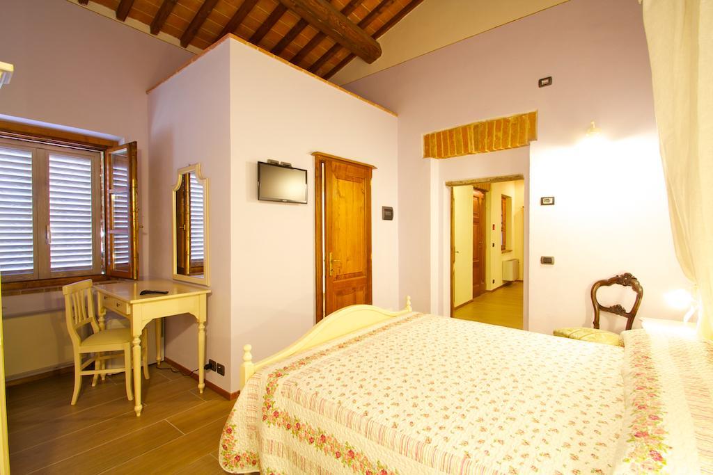 Relais La Leopolda Hotel Abbadia di Montepulciano Szoba fotó