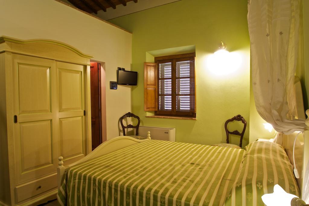 Relais La Leopolda Hotel Abbadia di Montepulciano Szoba fotó